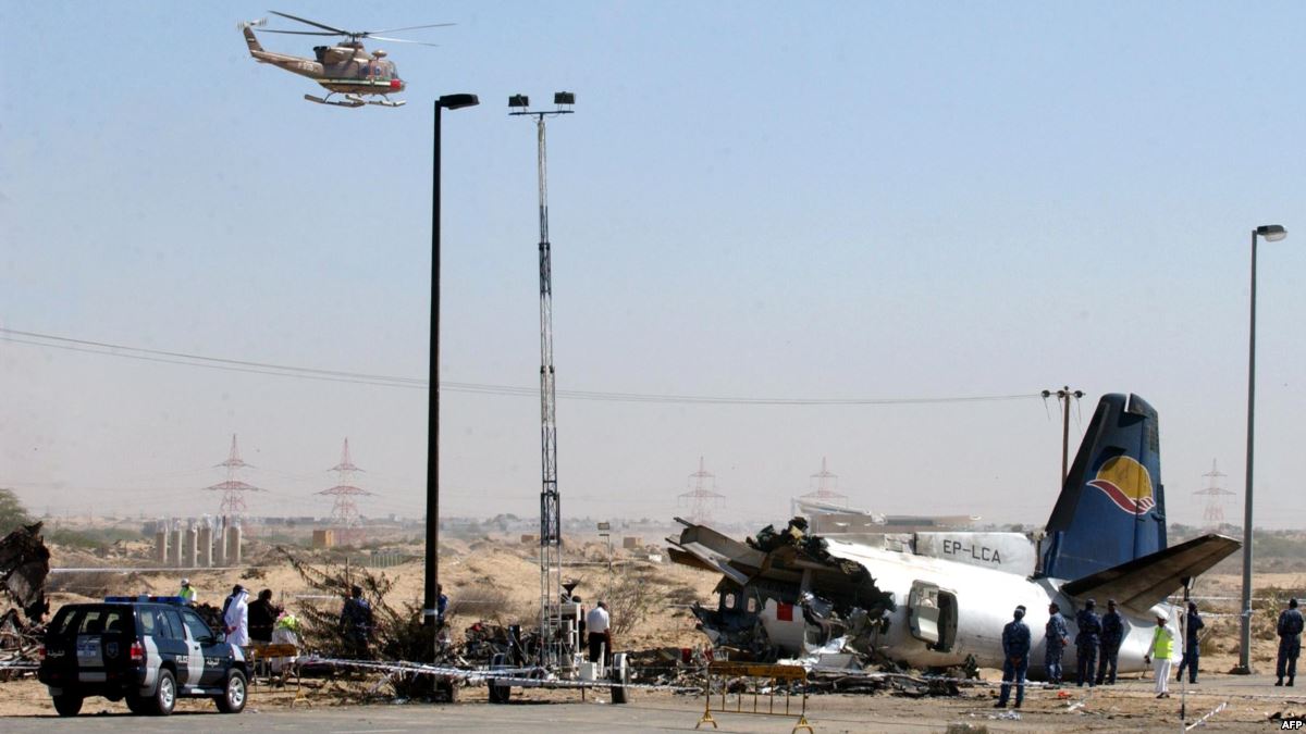 خمسة قتلى في تحطم هليكوبتر بغرب إيران