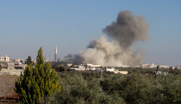 الجيش السوري يقصف مواقع لـ”النصرة” في ريف حماة الشمالي