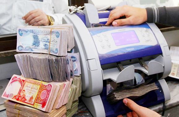 ارتفاع طفيف في سعر الدولار أمام الدينار  بالأسواق المحلية