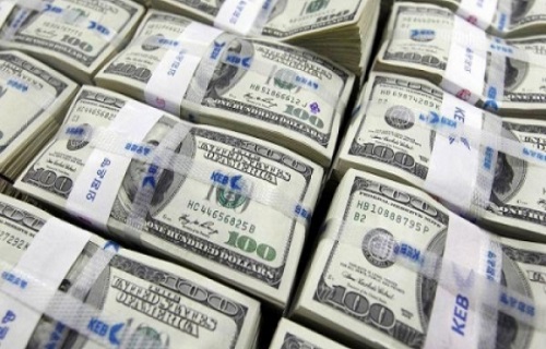 استقرار سعر صرف الدولار امام الدينار العراقي