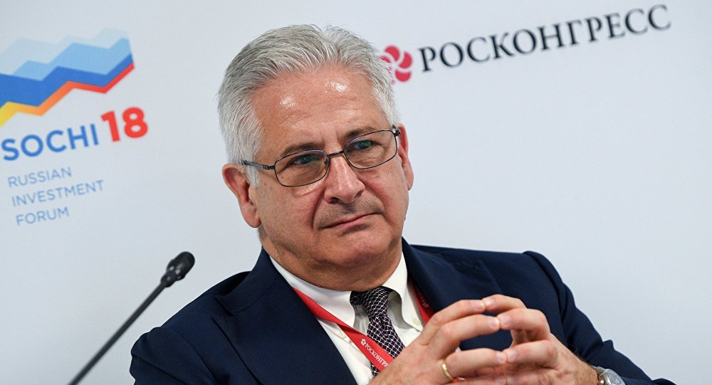 3 شركات أمريكية توقع عقودا استثمارية خاصة مع روسيا