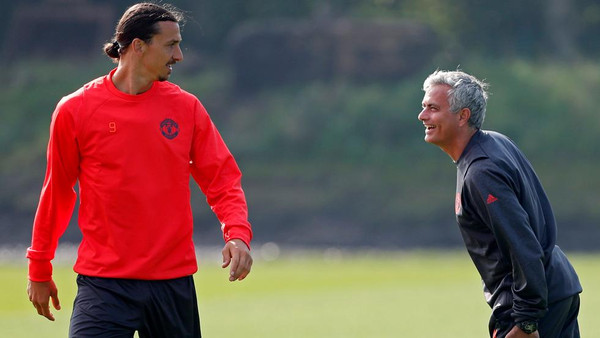 مورينيو عن إبراهيموفيتش: ربما يرحل نهاية الموسم