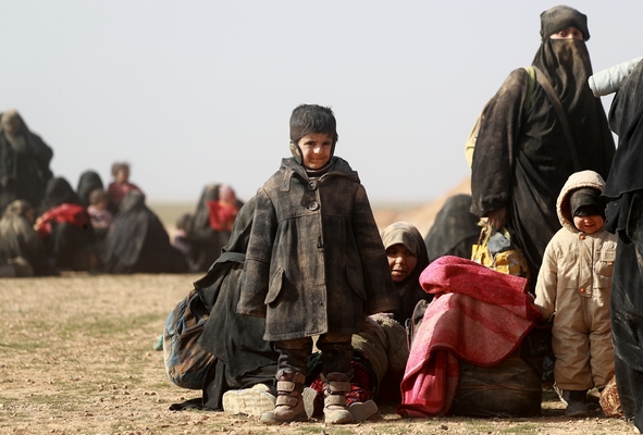 رايتس ووتش تدعو لحماية المدنيين الفارين من داعش