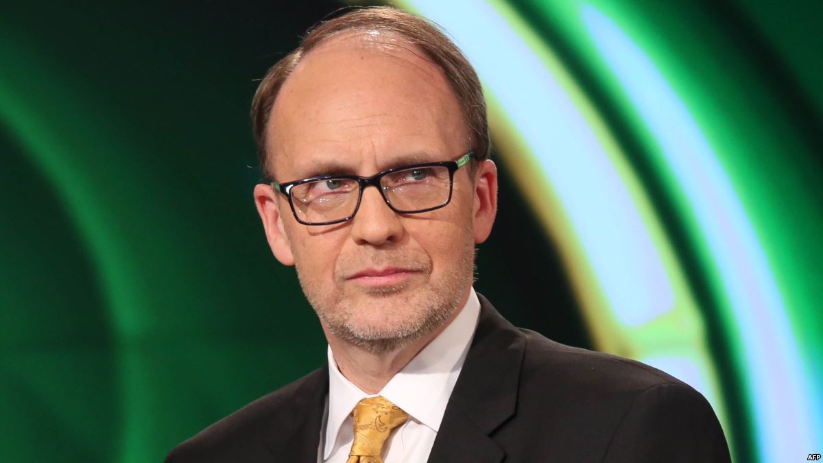 السفير الأميريكي: لابد من وقف هدر الثروات النفطية في العراق