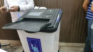 مصادر: مفوضية الانتخابات تتجه إلى الفرز اليدوي بدلا من الإلكتروني بطلب من الكتل السياسية