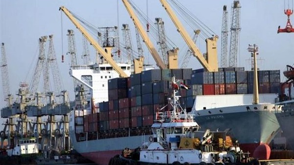 مسؤولون: توقف العمليات في ميناء أم قصر العراقي بسبب احتجاجات