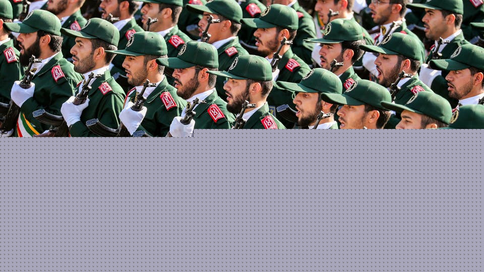 قائد بالحرس الثوري ينفي إصابة أهداف إيرانية في ضربات إسرائيلية بسوريا