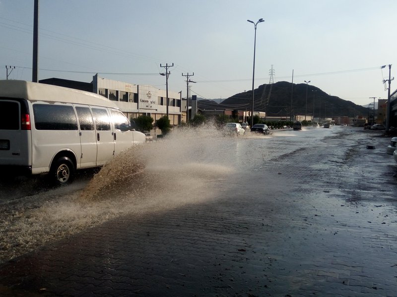 الانواء الجوية تحذر من هطول امطار غزيرة بـ 3 محافظات تعقبها سيول