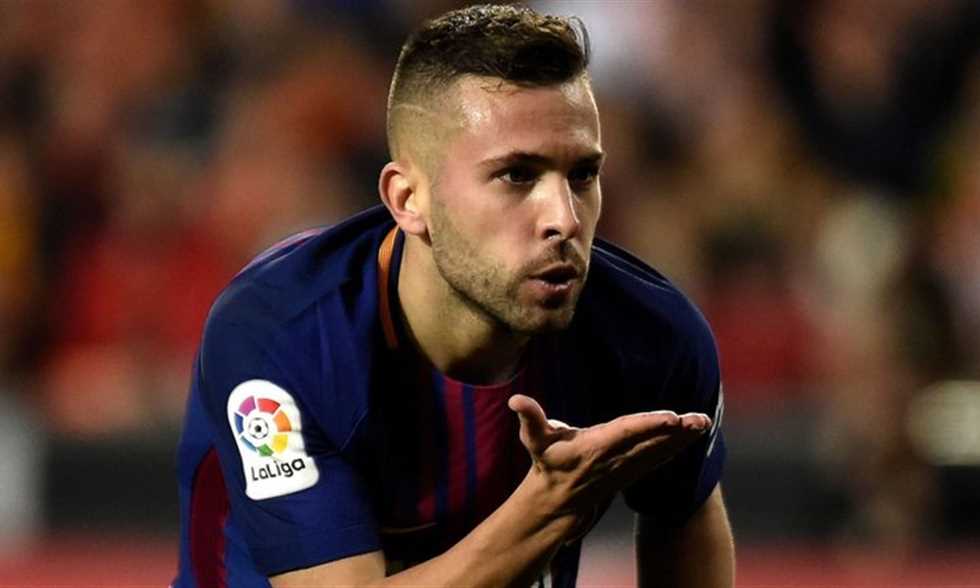 ألبا يطالب إنريكي بتصحيح قراره