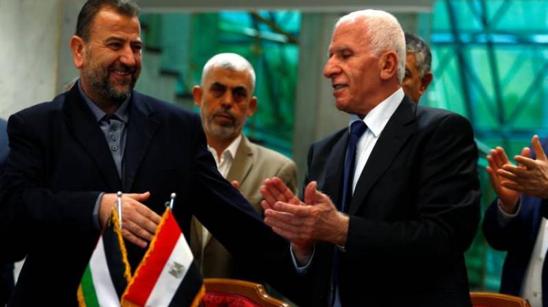 وفدان عن حماس وفتح في القاهرة لإحياء المصالحة الفلسطينية